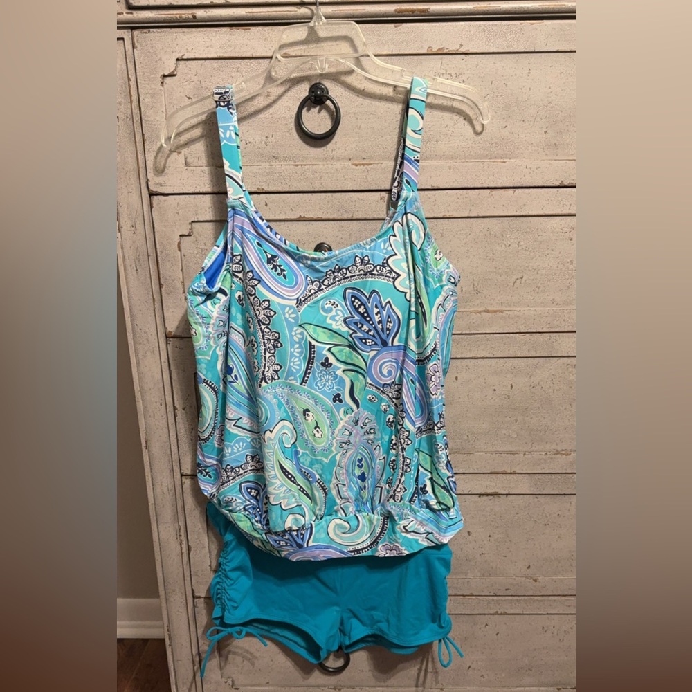 Beach House Size 16